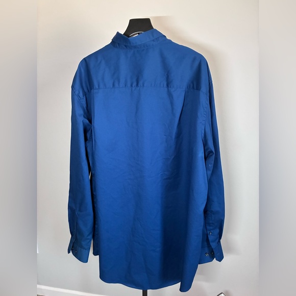 Van Heusen - Men’s Dress Button Down Shirt - Picture 2 of 2